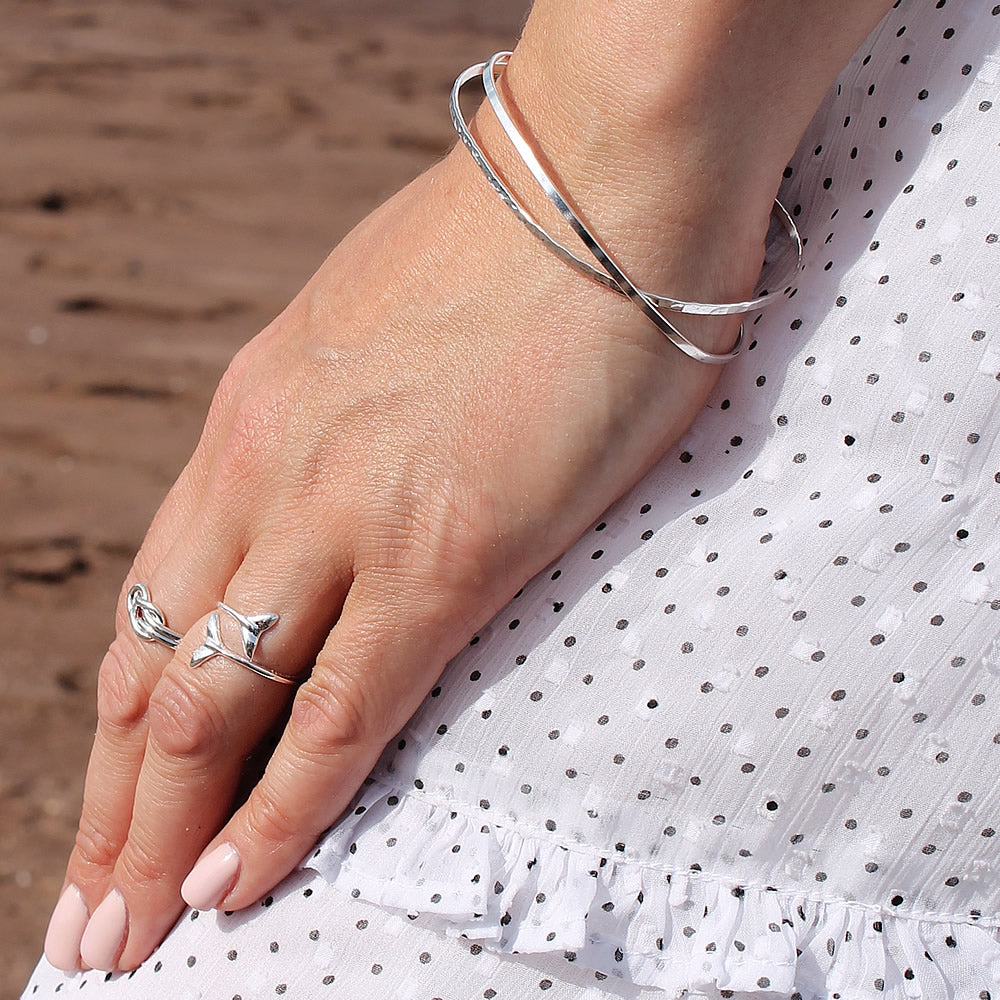 Lexi interlinked silver bangle