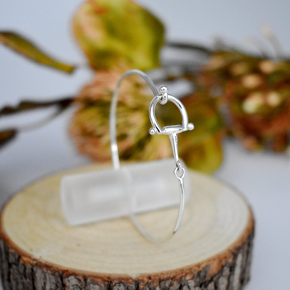 Cavelli delicate half snaffle silver bangle