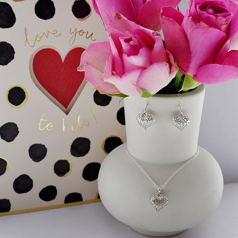 Lauren flower heart earrings