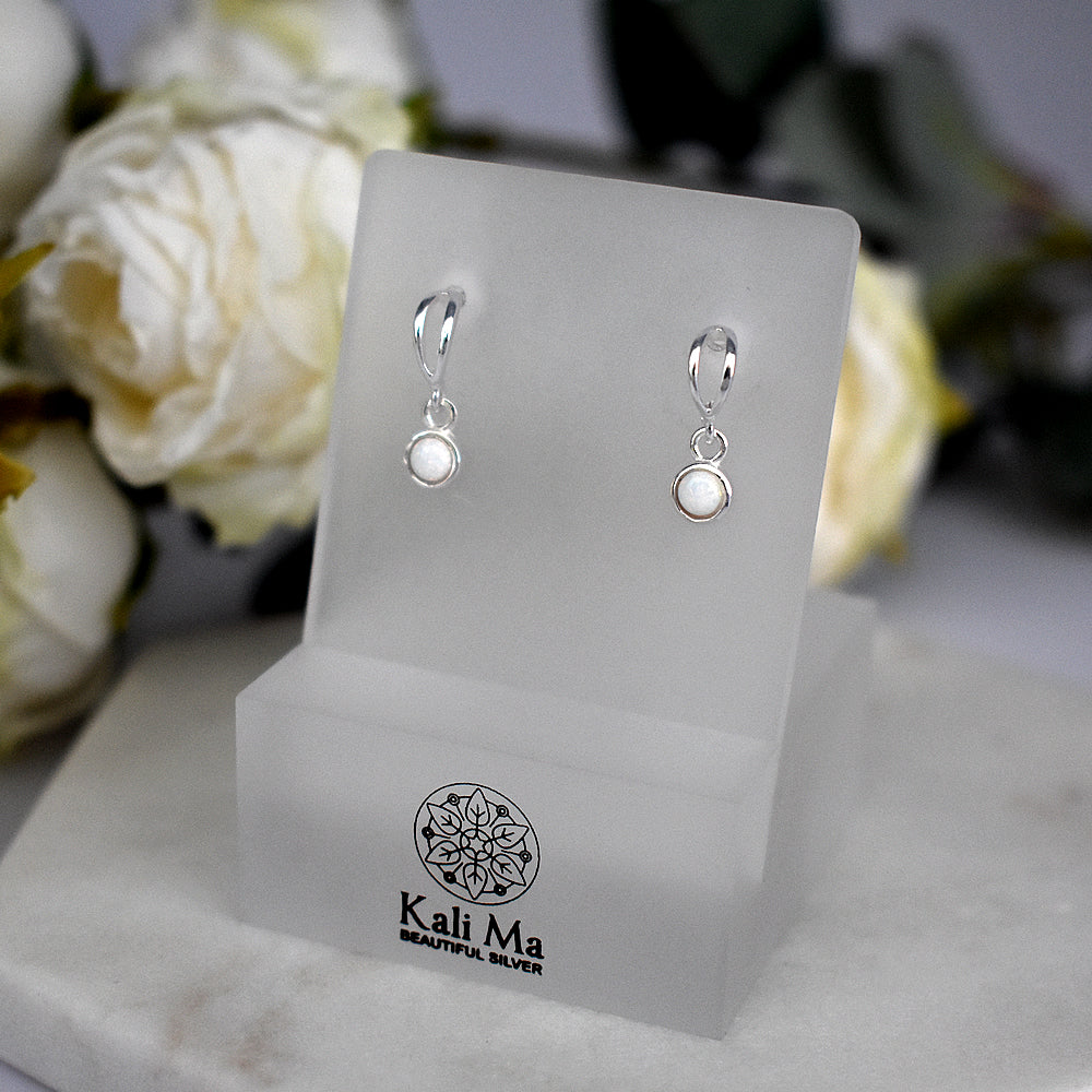 Angelica ellipse stud white opalique drops