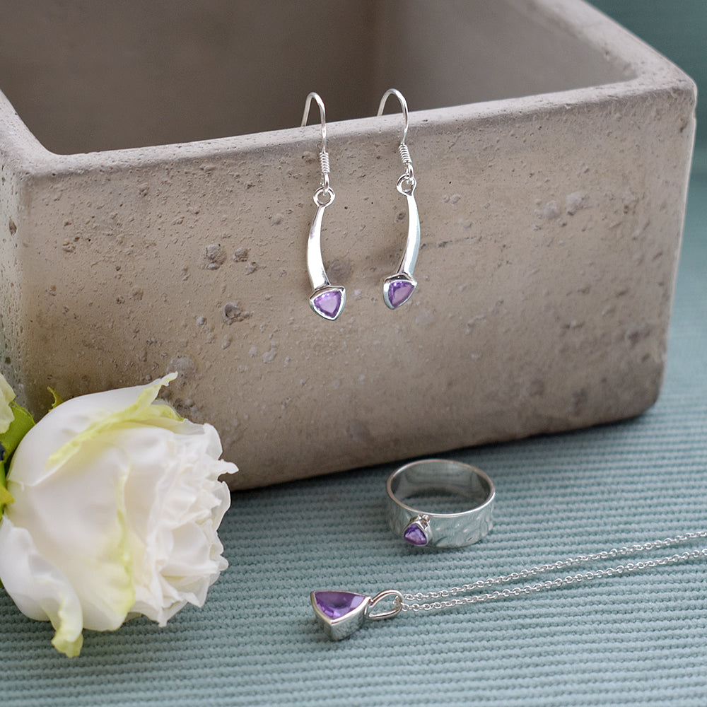 Samira trillion cut amethyst pendant