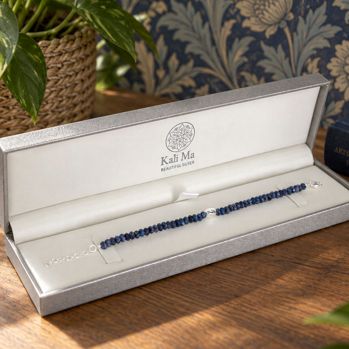 Jaelyn blue pebble bracelet