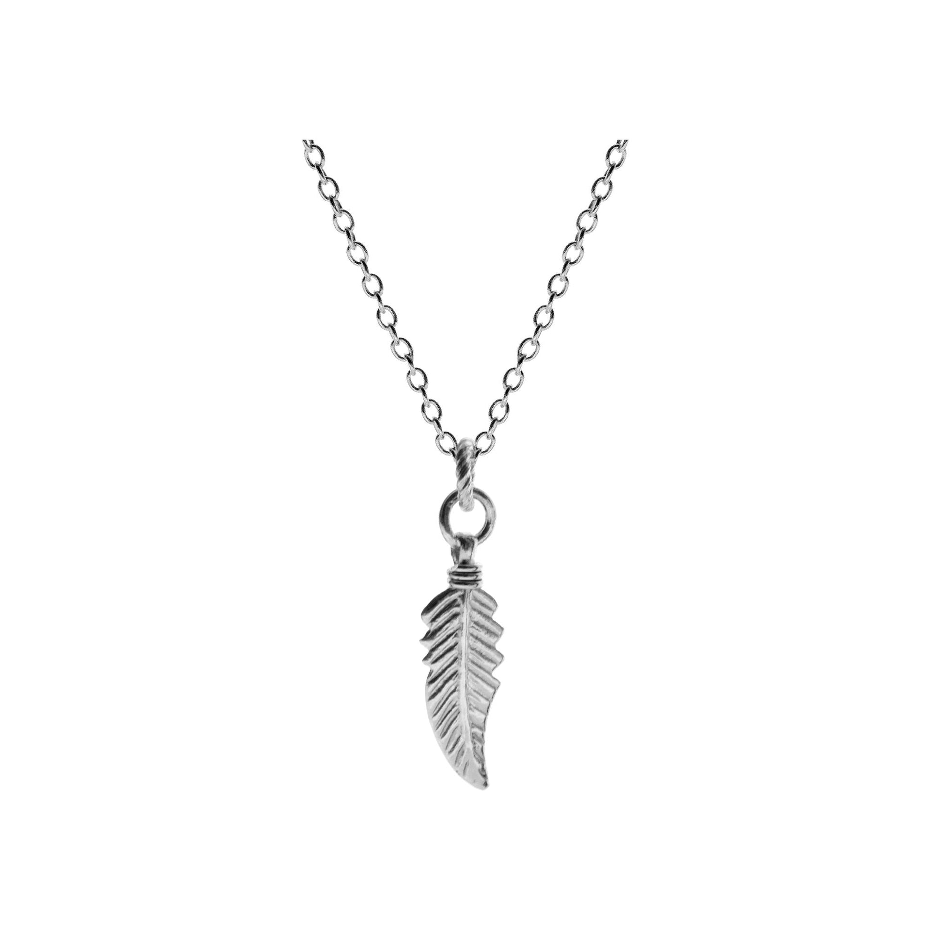 Chloe small feather necklace
