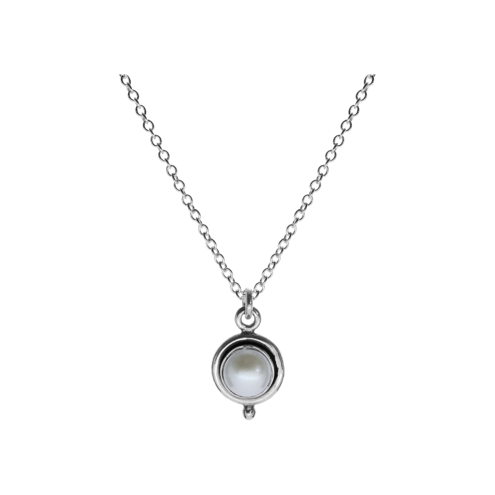 Chloe framed pearl necklace
