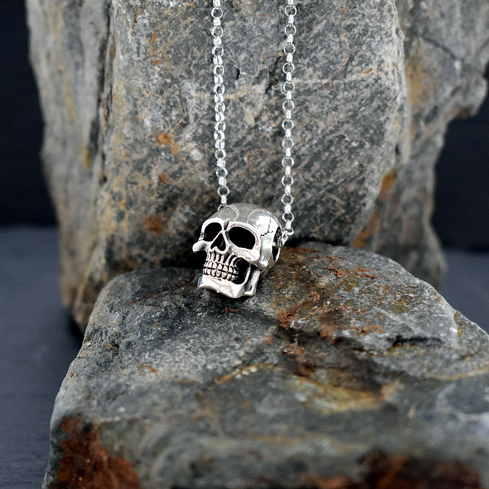 Harley realistic skull pendant