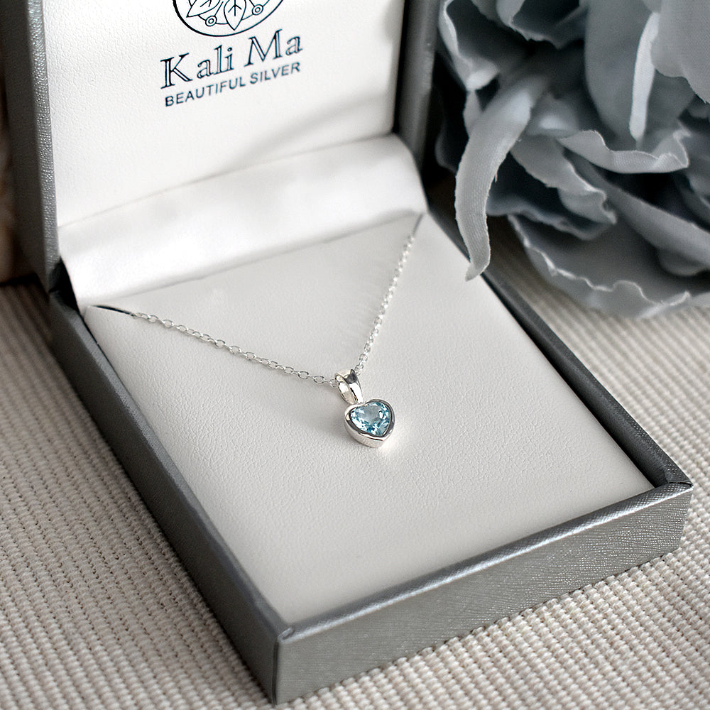 Samira blue topaz heart pendant