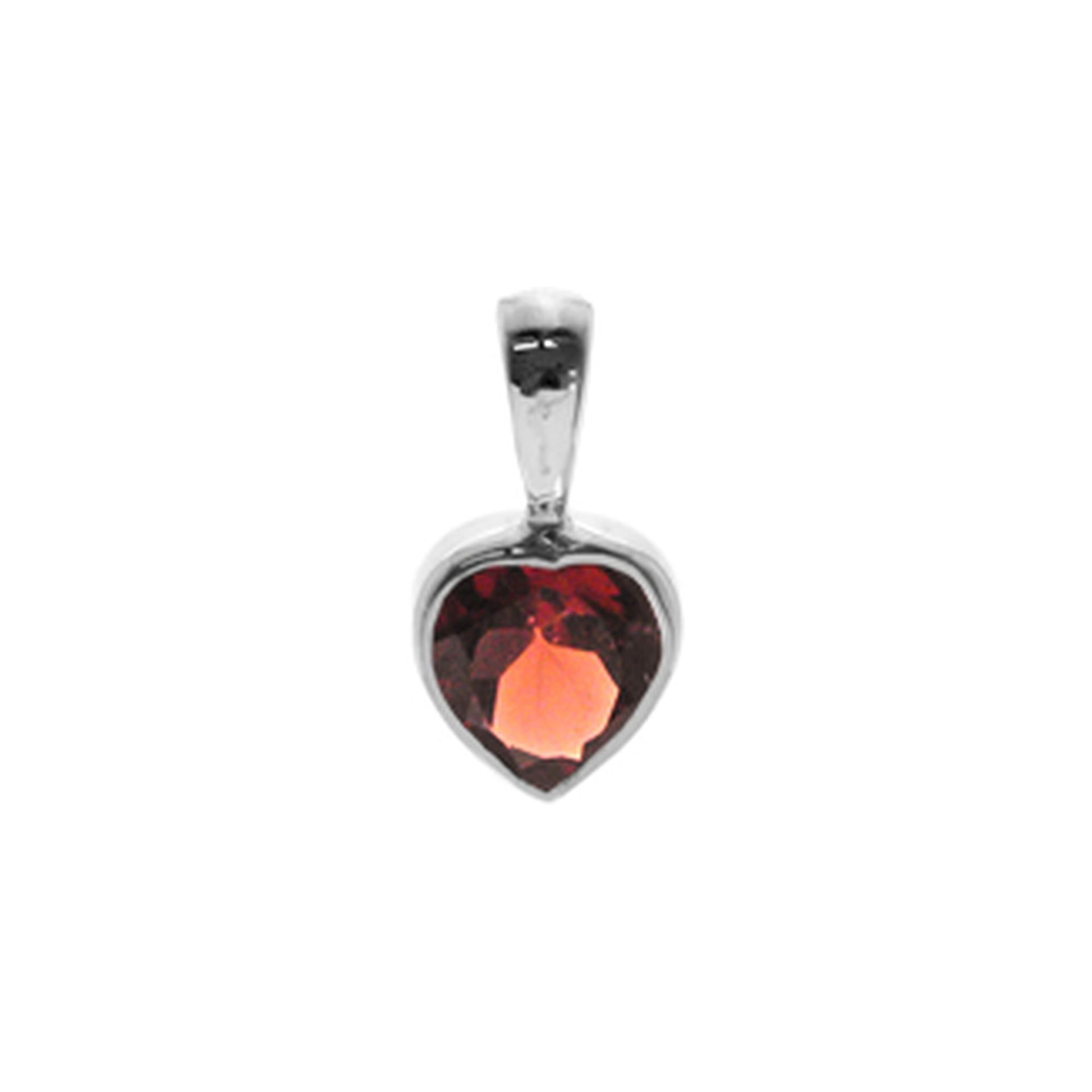 Samira garnet heart pendant