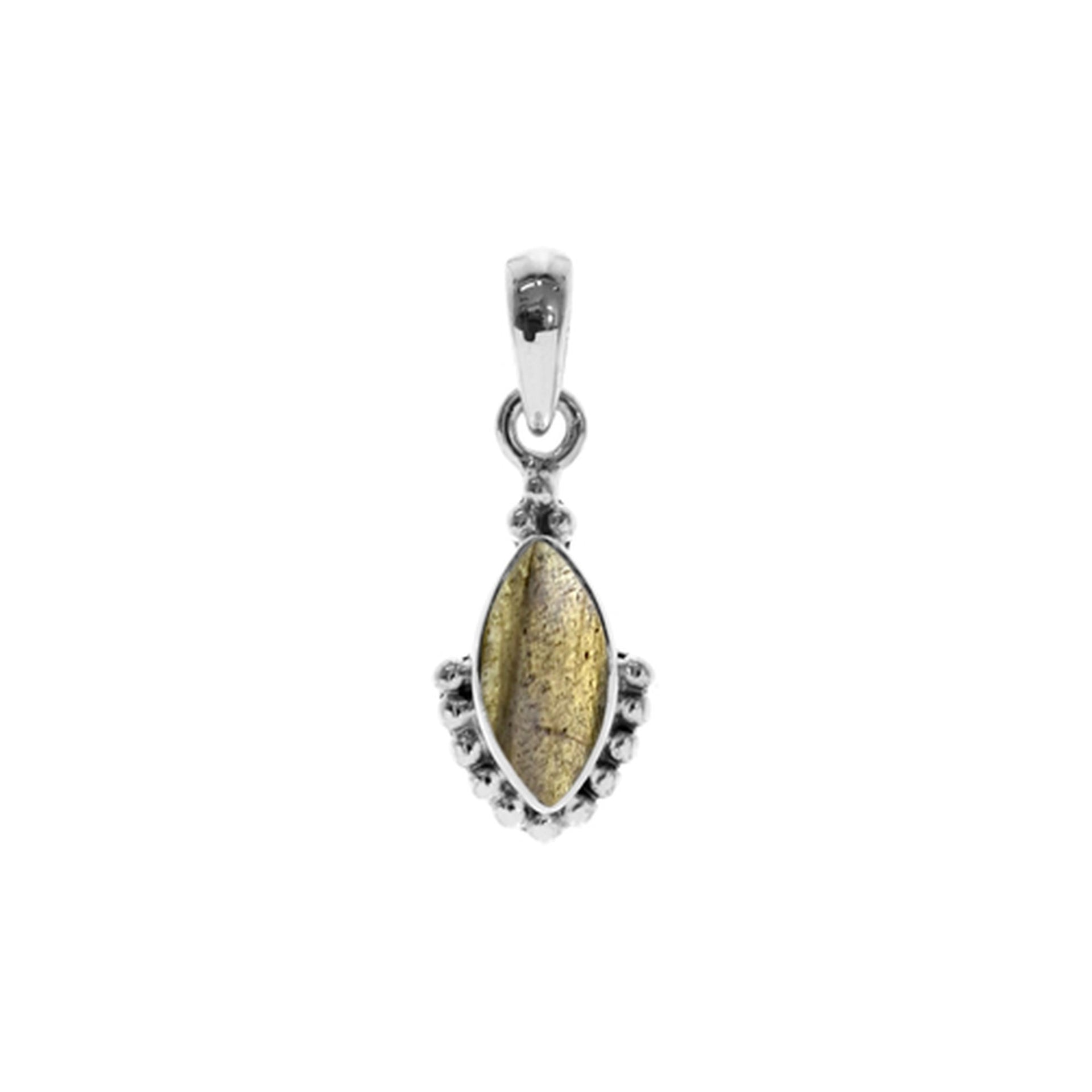 Isla marquis labradorite pendant