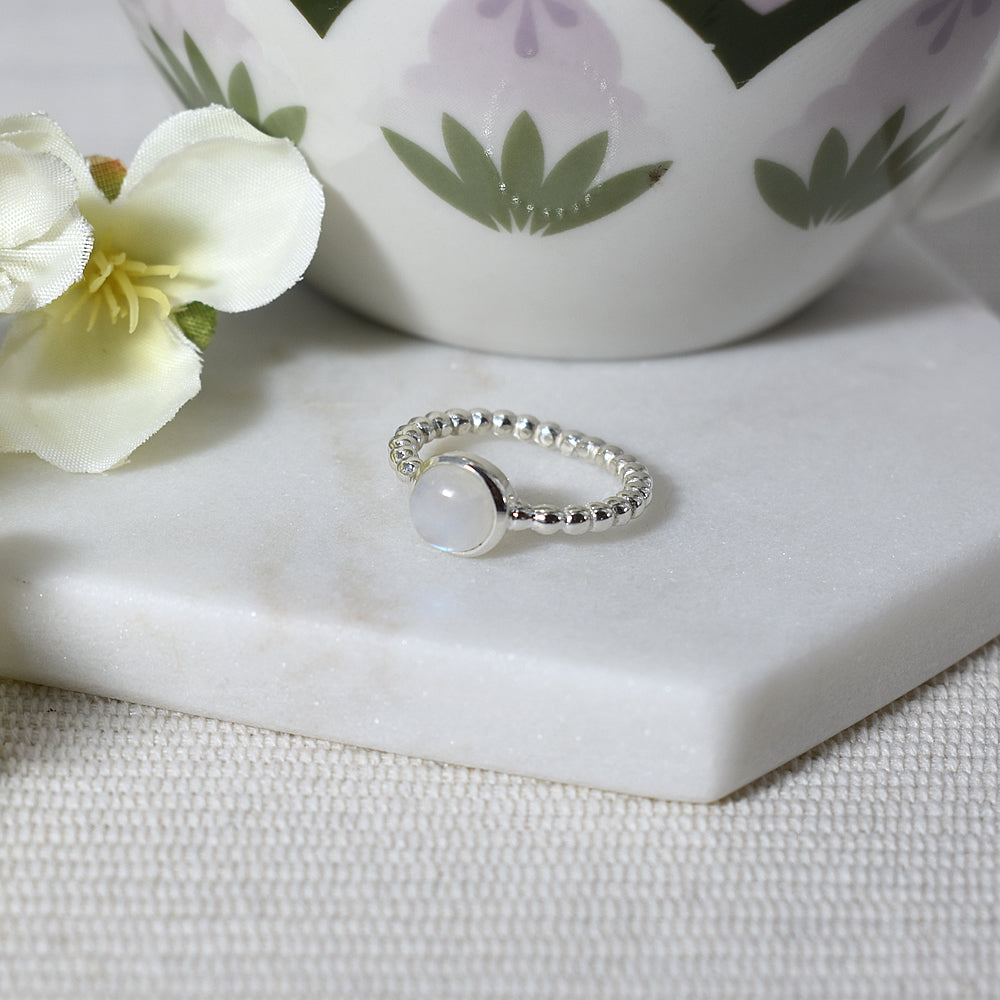 Lola ball shank round rainbow moonstone ring