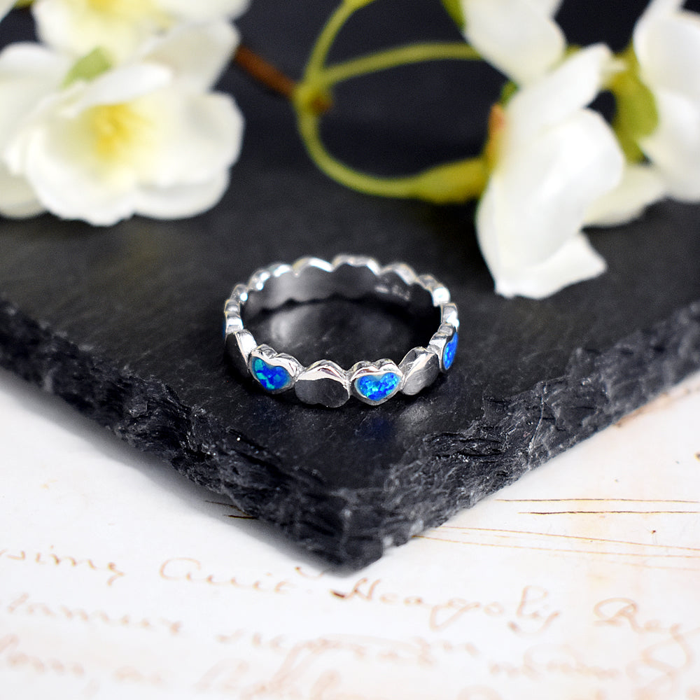 Diana alternating blue opalique heart band ring