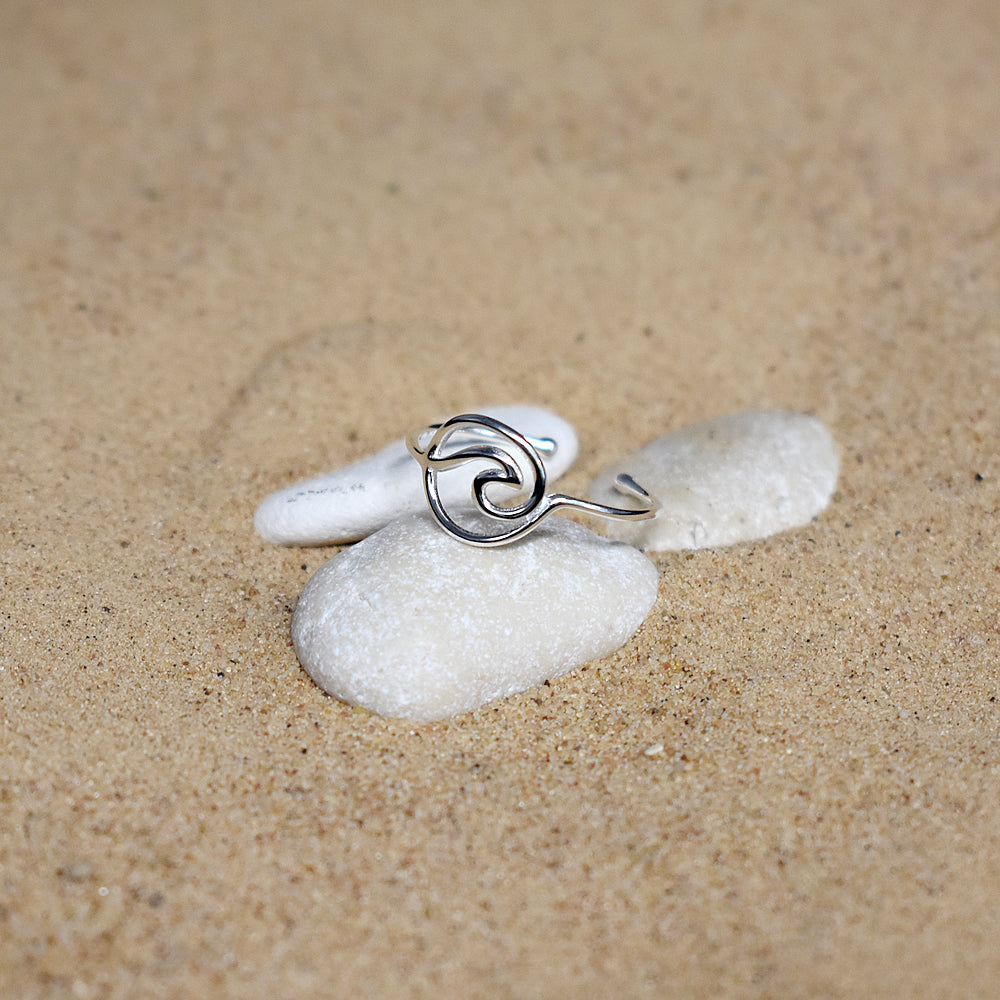 Mila adjustable encircled wave ring