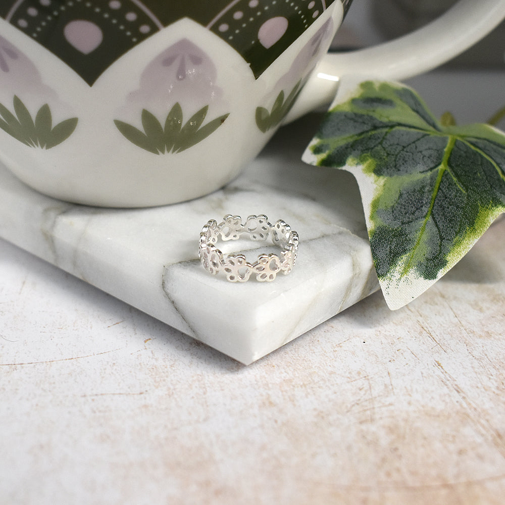 Matilda chain of pawprints ring