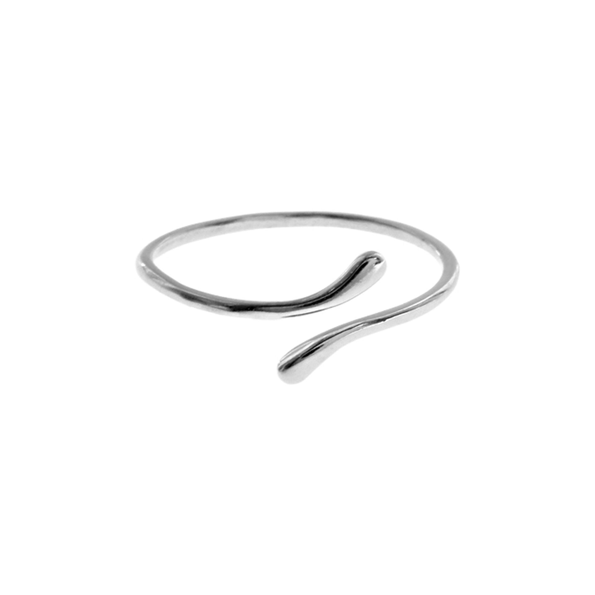 Bria overlapped band with flared ends ring