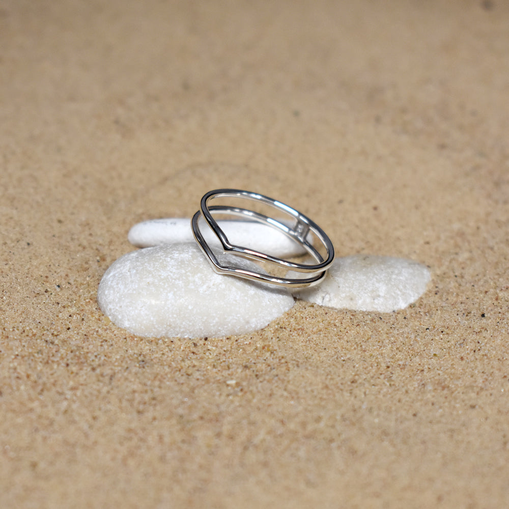 Bria adjoined double shallow wishbone ring