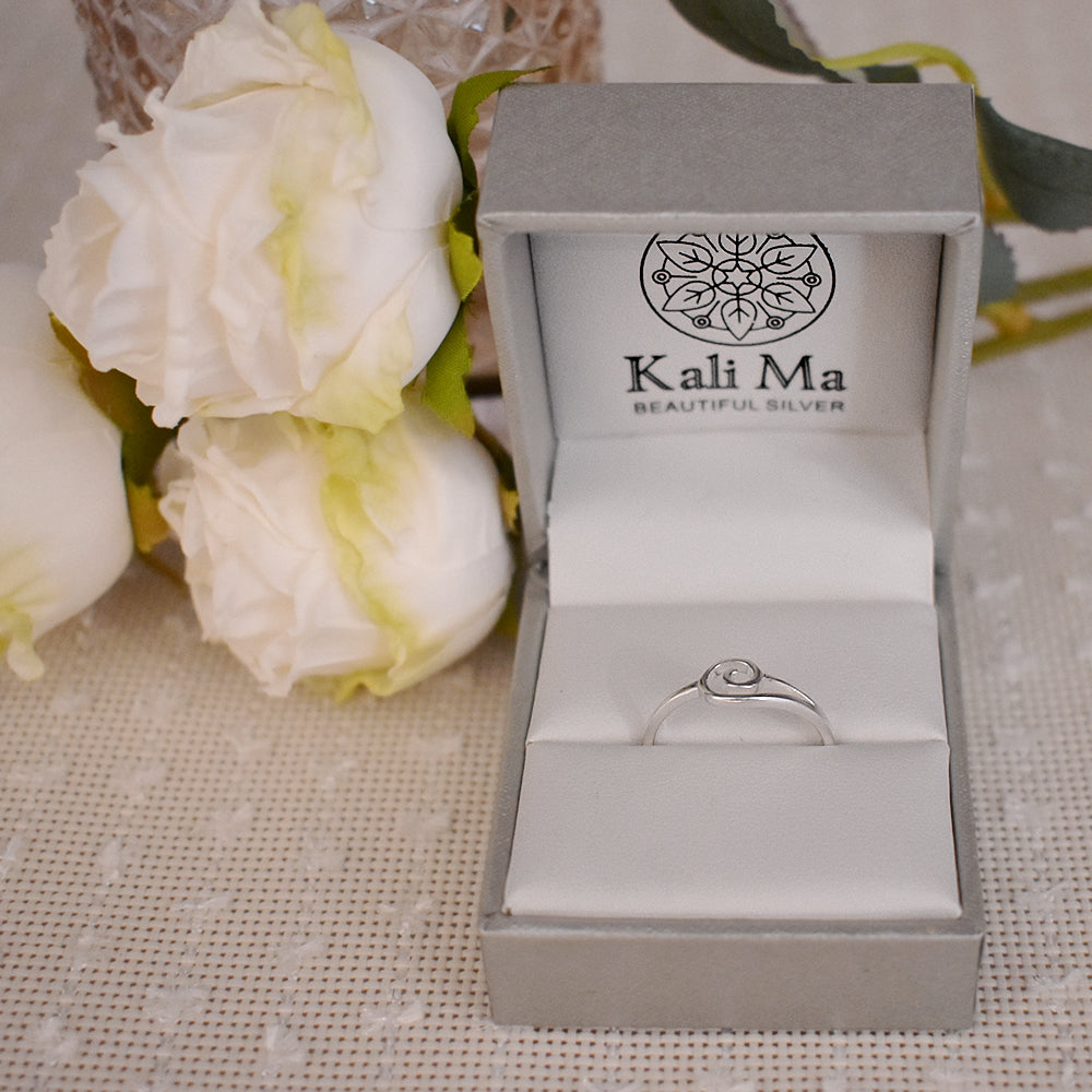 Mila breaking wave ring