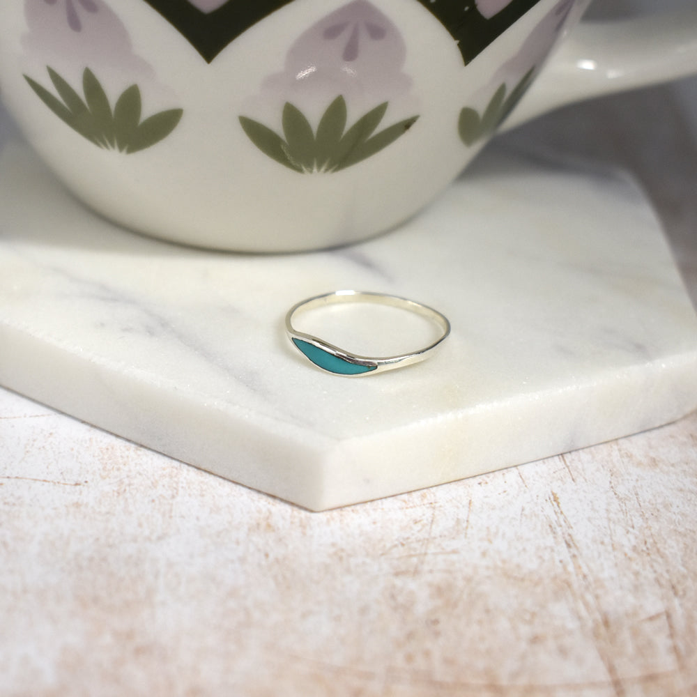 Bronwen inlaid turquoise wave ring