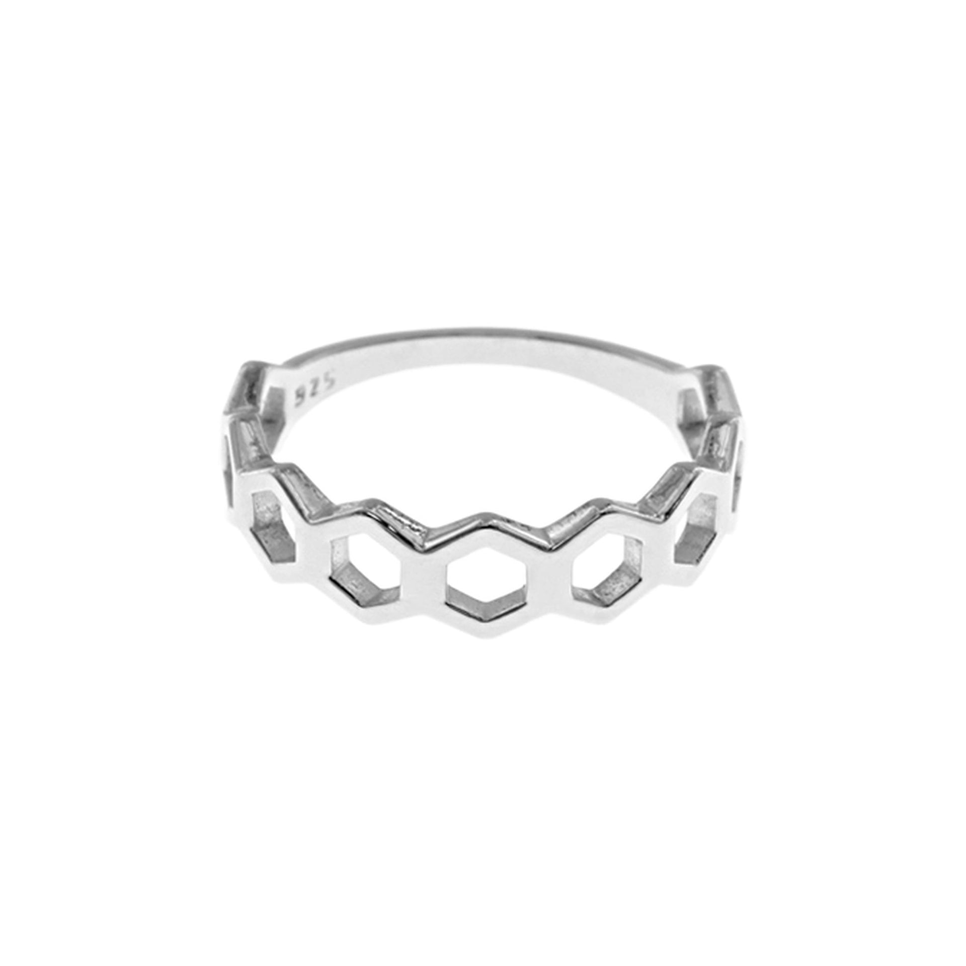 Dahna hexagon ring