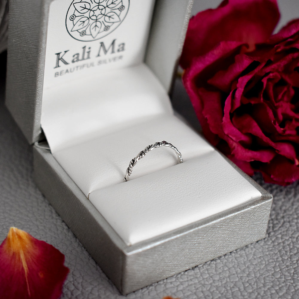 Phoebe entwined rope & cord band ring