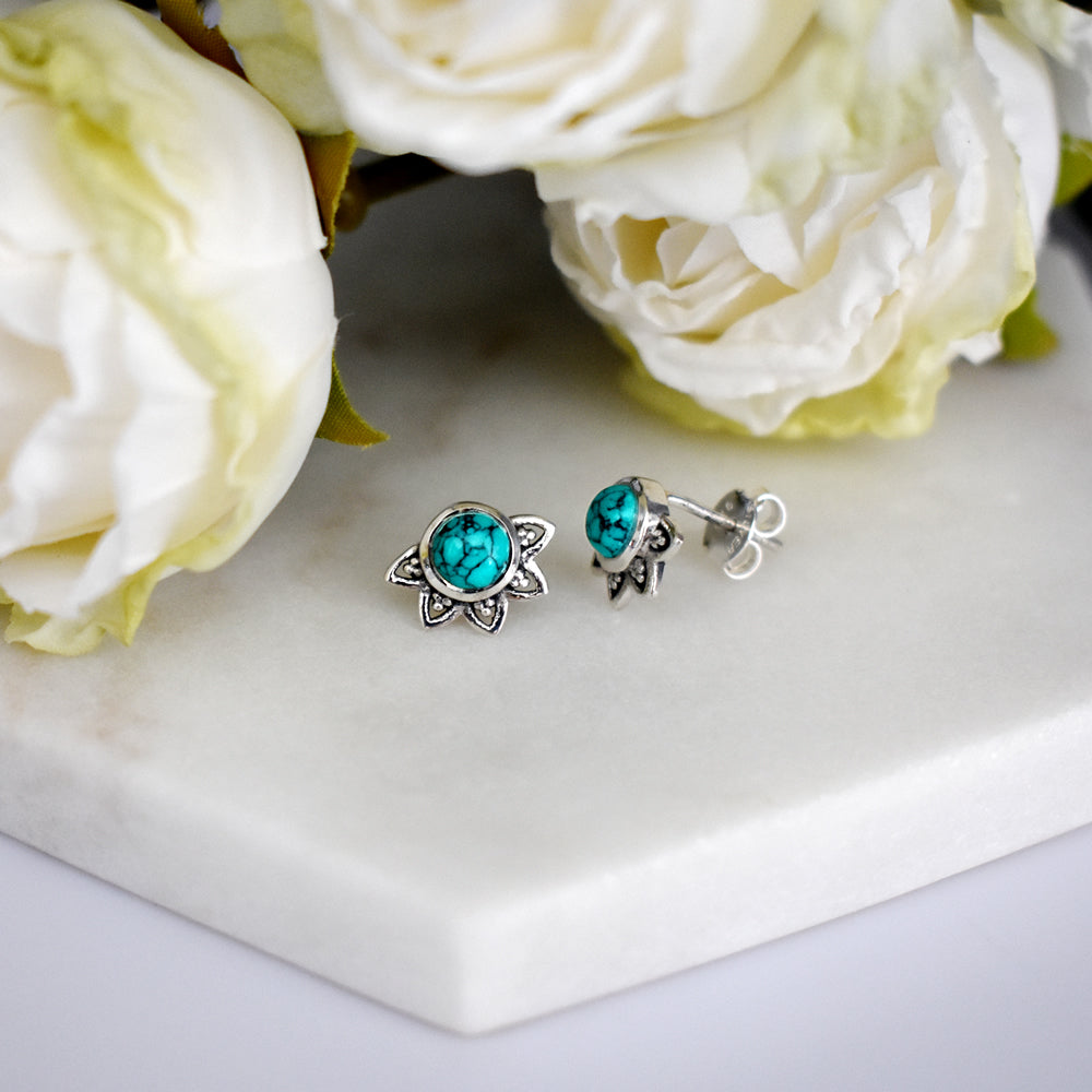 Catalina round turquoise crown studs