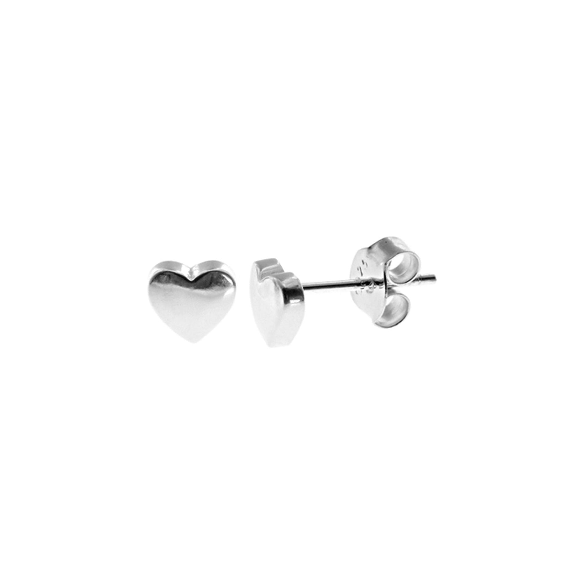 Amora medium heart studs