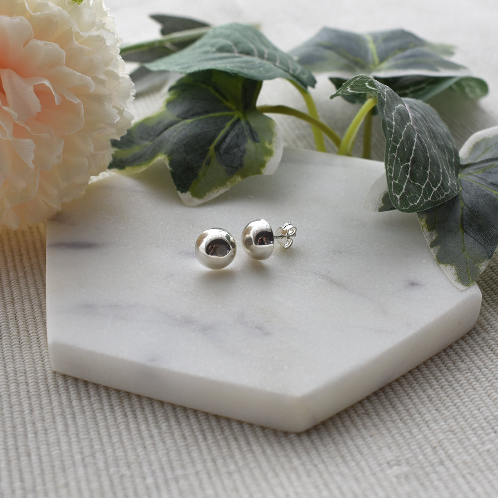 Lara large dome studs